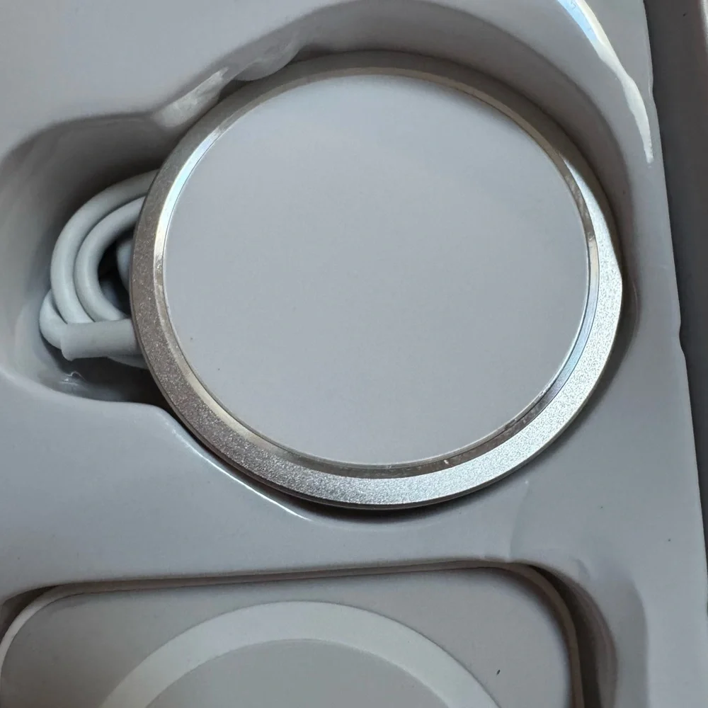 IPhone Accessories Gift Box - Picture 10 of 11